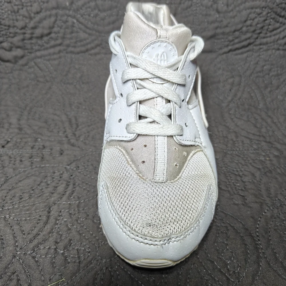 Nike Air Huarache Triple White Flyknit Mesh Men's Sneakers Youth Size 1Y